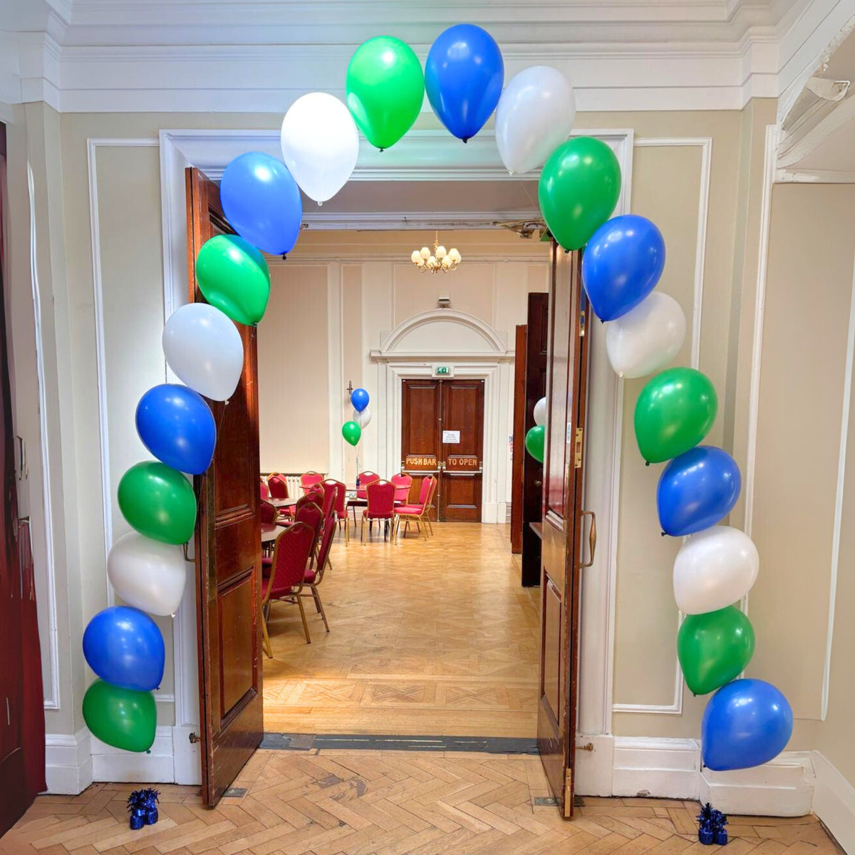 Fishing Wire Arch in Shamrock Green, Royal Blue & White