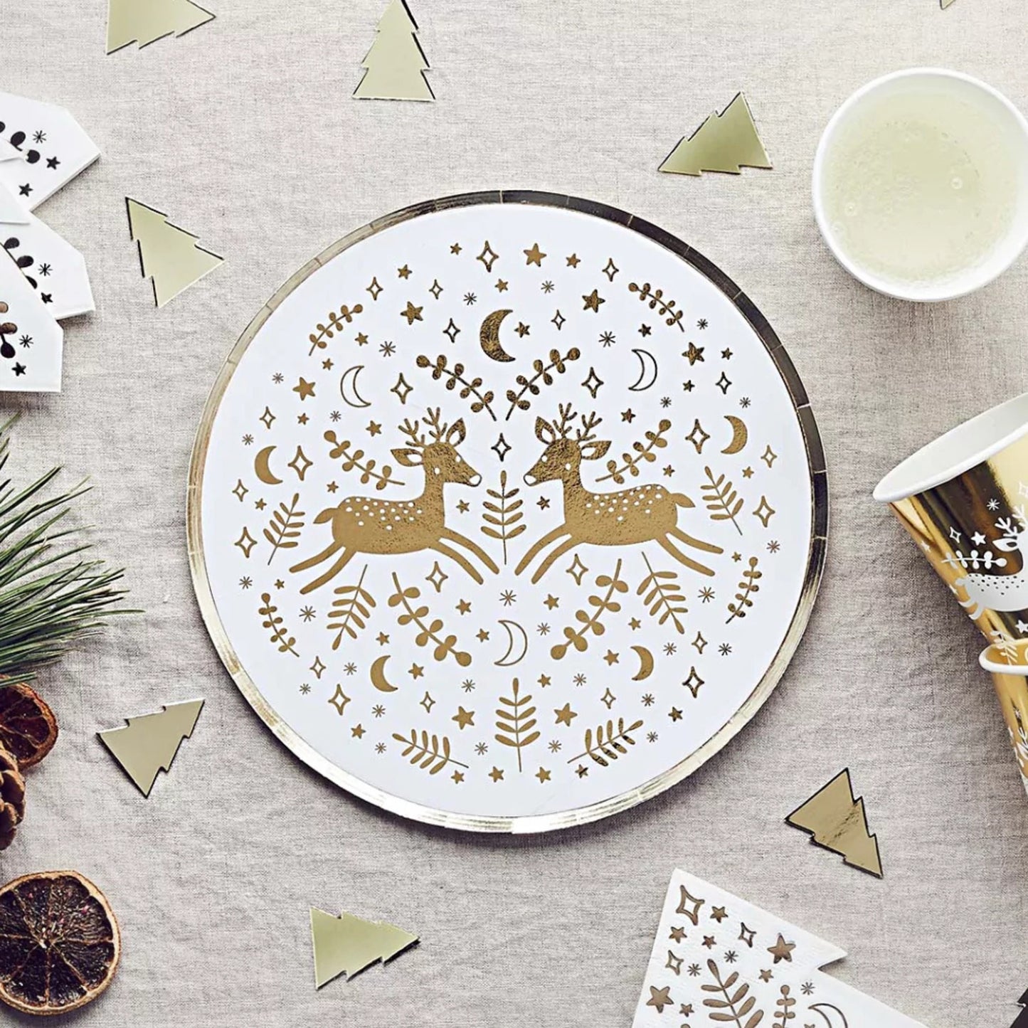 REINDEER GOLD FOIL PAPER PLATES (8 PACK)