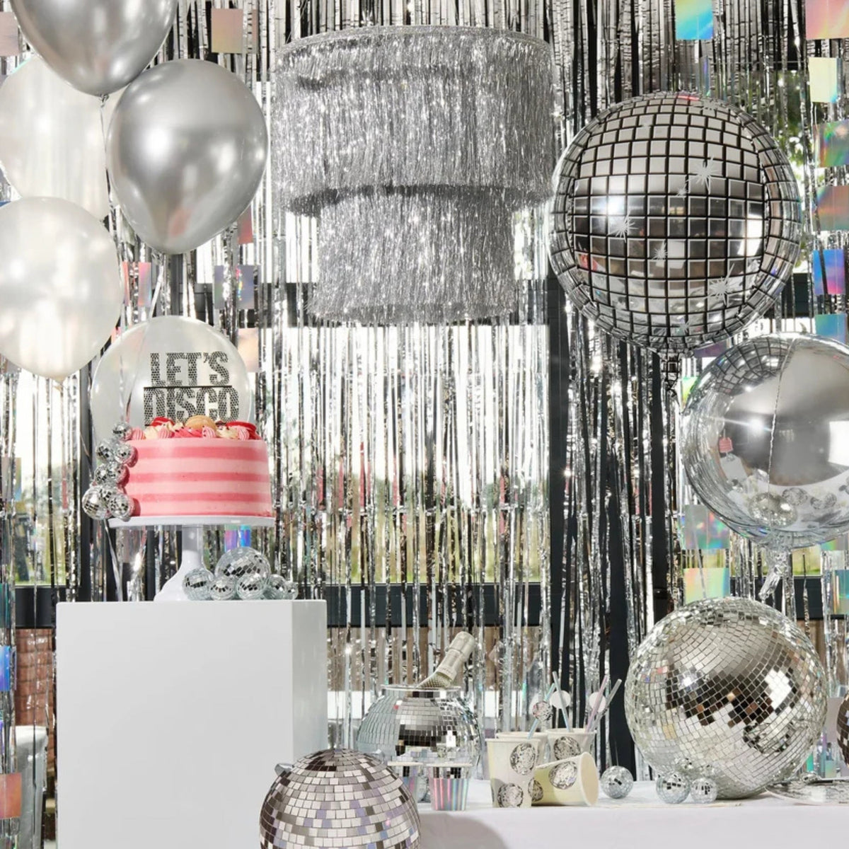 Grown-ups Tableware