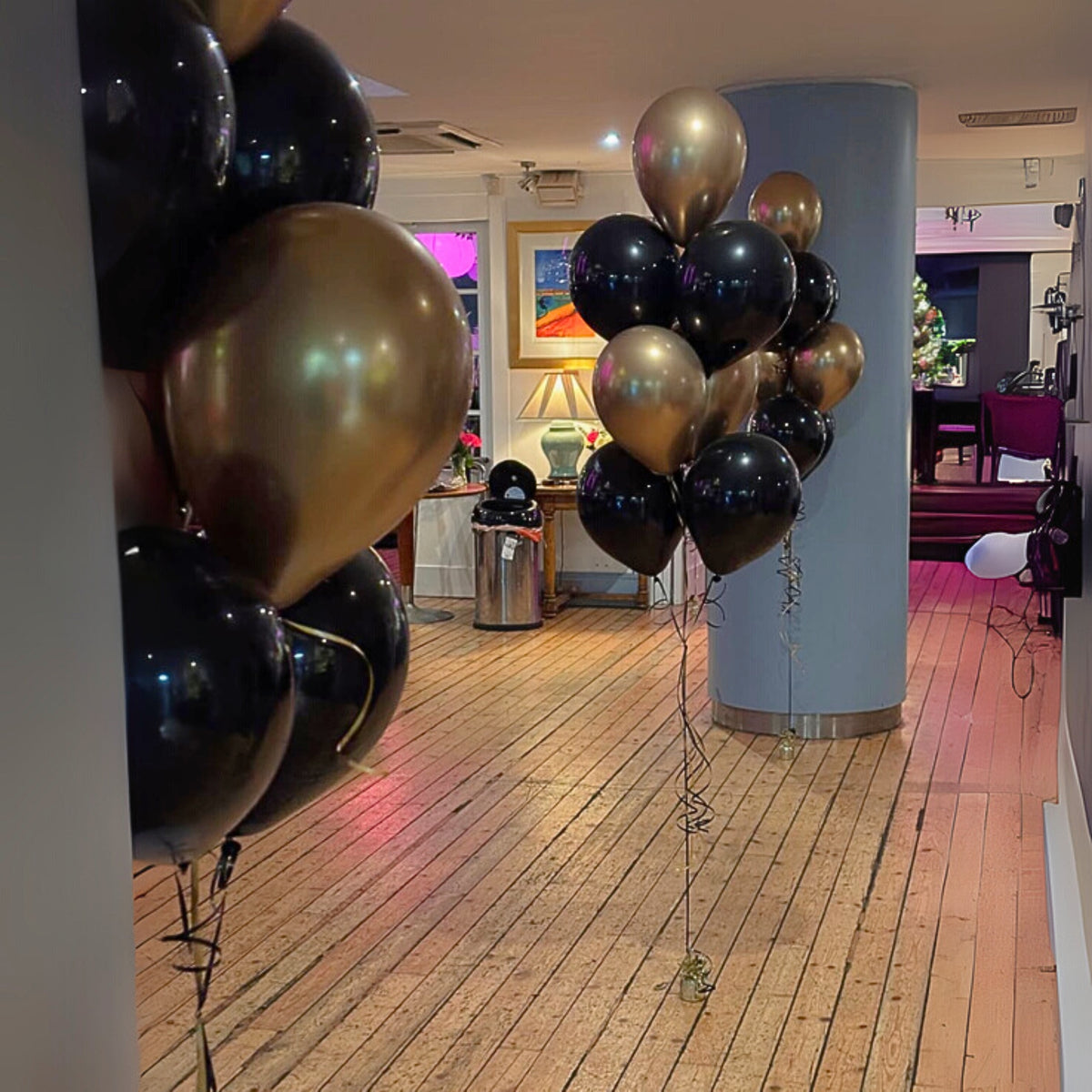 Gold Chrome & Black - Floor Clusters of 7