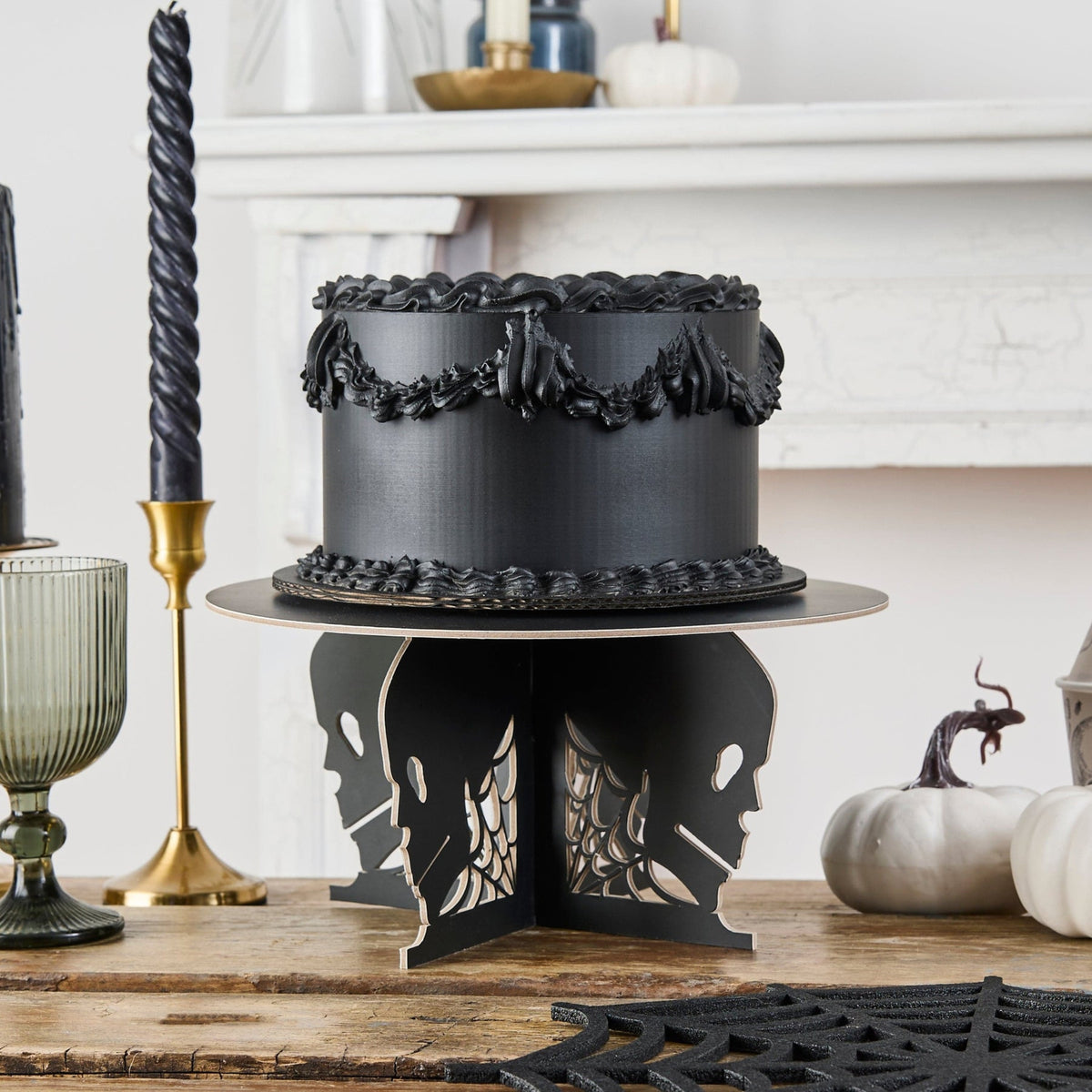 BLACK SKULL CAKE STAND