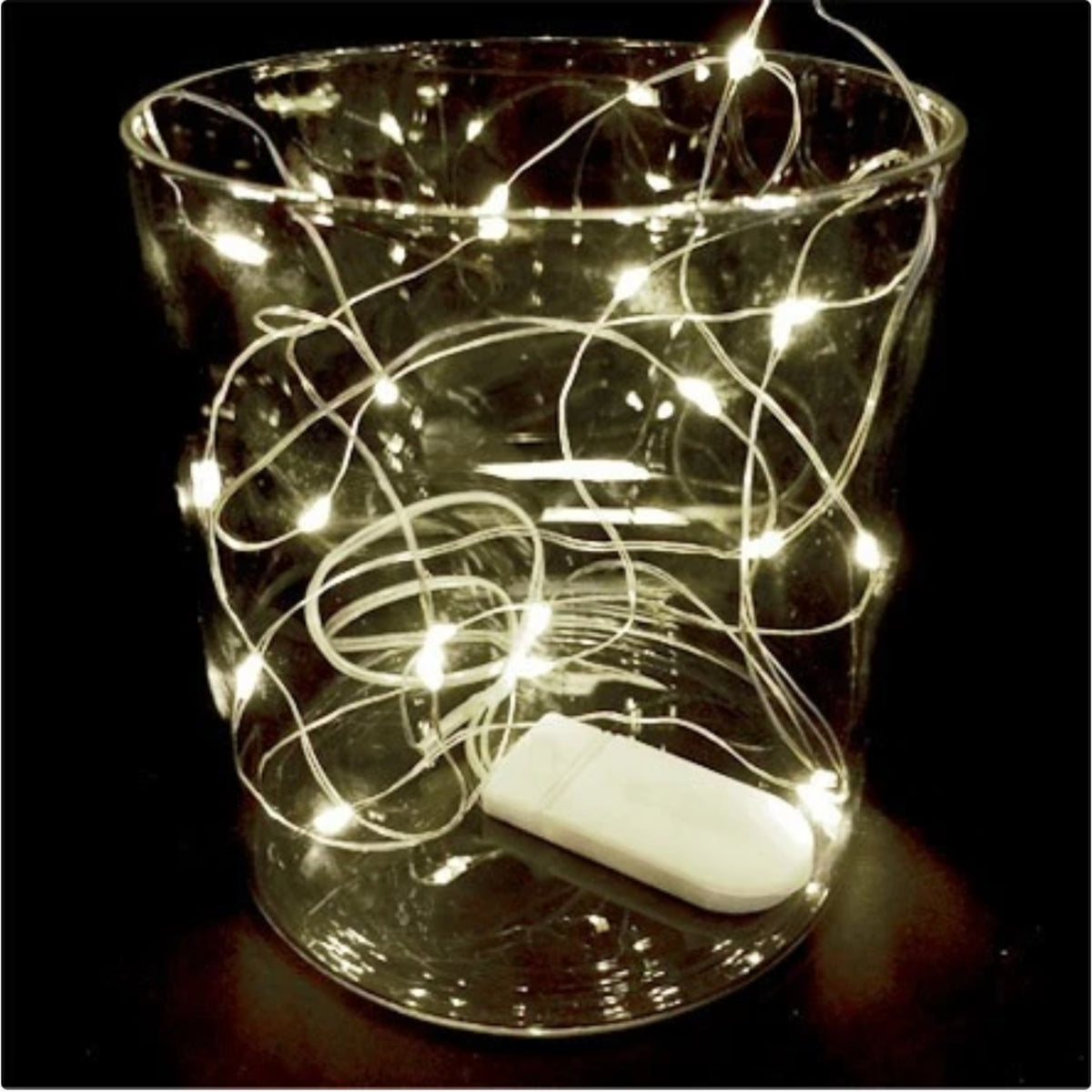 COOL WHITE LED LIGHTS ON SILVER WIRE (20 BULBS)