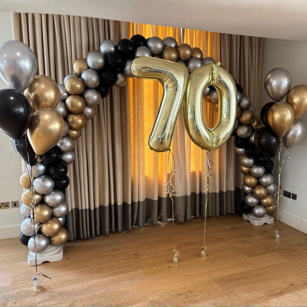 Gold Chrome, Silver Chrome & Black Arch and Latex Clusters with Giant White Gold '70'
