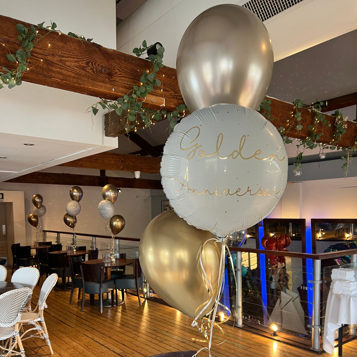 18" Printed Anniversary Foil with Champagne Chrome & Gold Chrome Latex - Table Clusters of 3